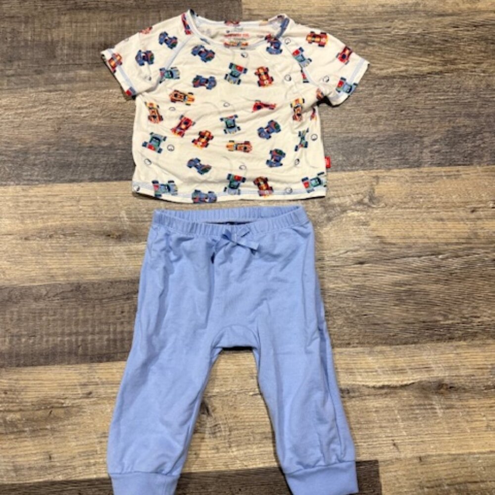 Toddler Light Blue Pants & Cream Graphic Tee Matching Set